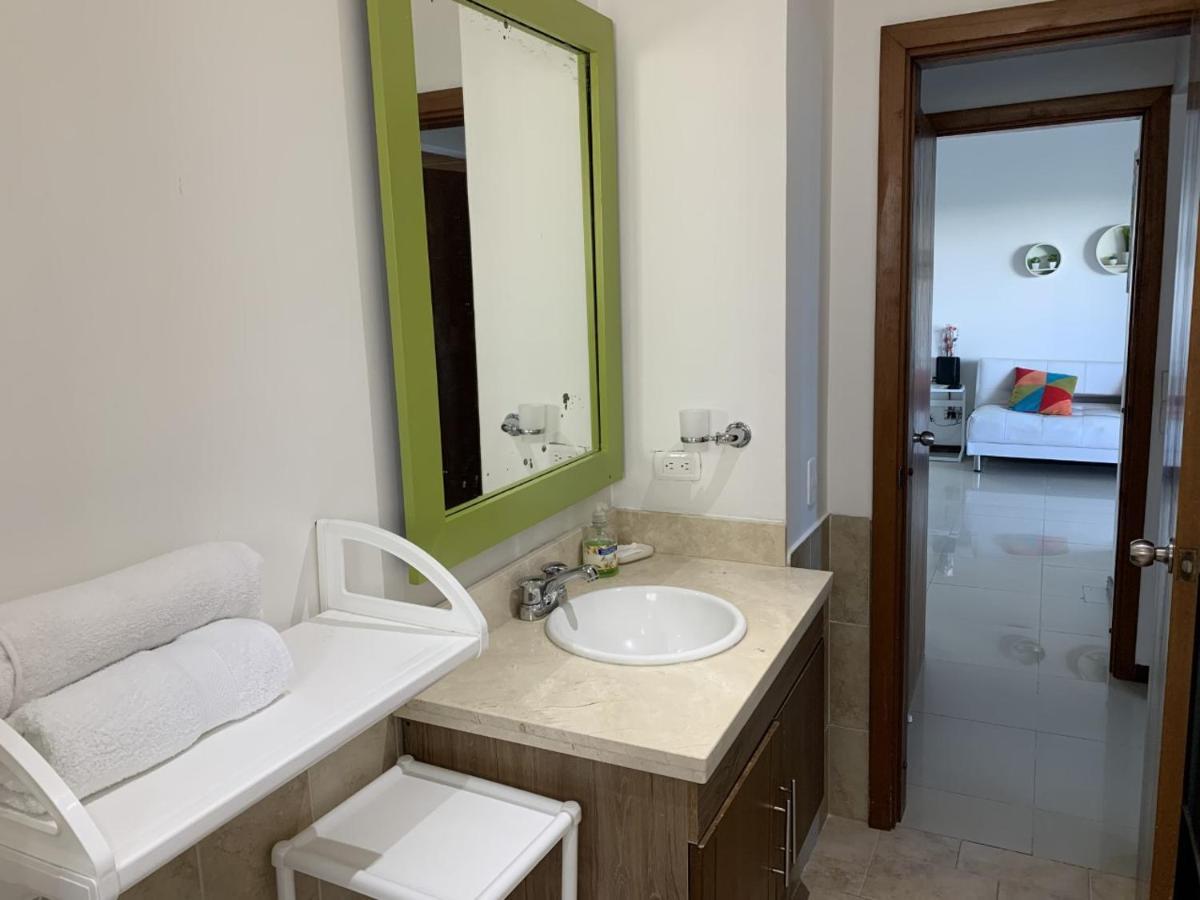 Apartamento Mirador Del Laguito Cartagena Dış mekan fotoğraf